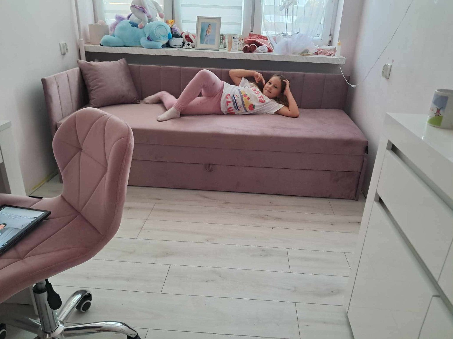 Tapczan Pokochaj Meble w pokoju dziecka